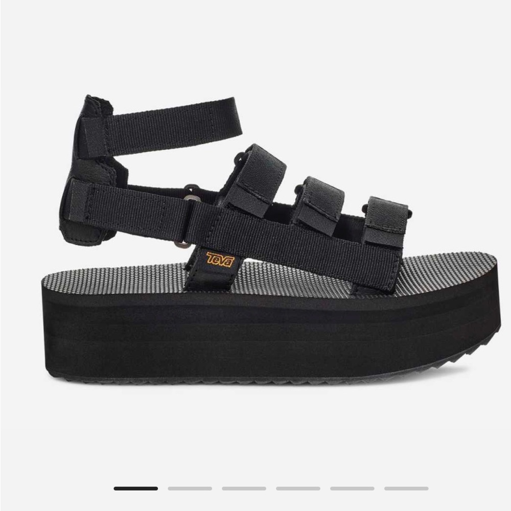 Teva Black Sandals - size 8